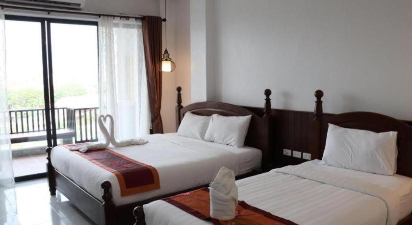 Thavisouk Riverside Hotel Vang Vieng Eksteriør bilde