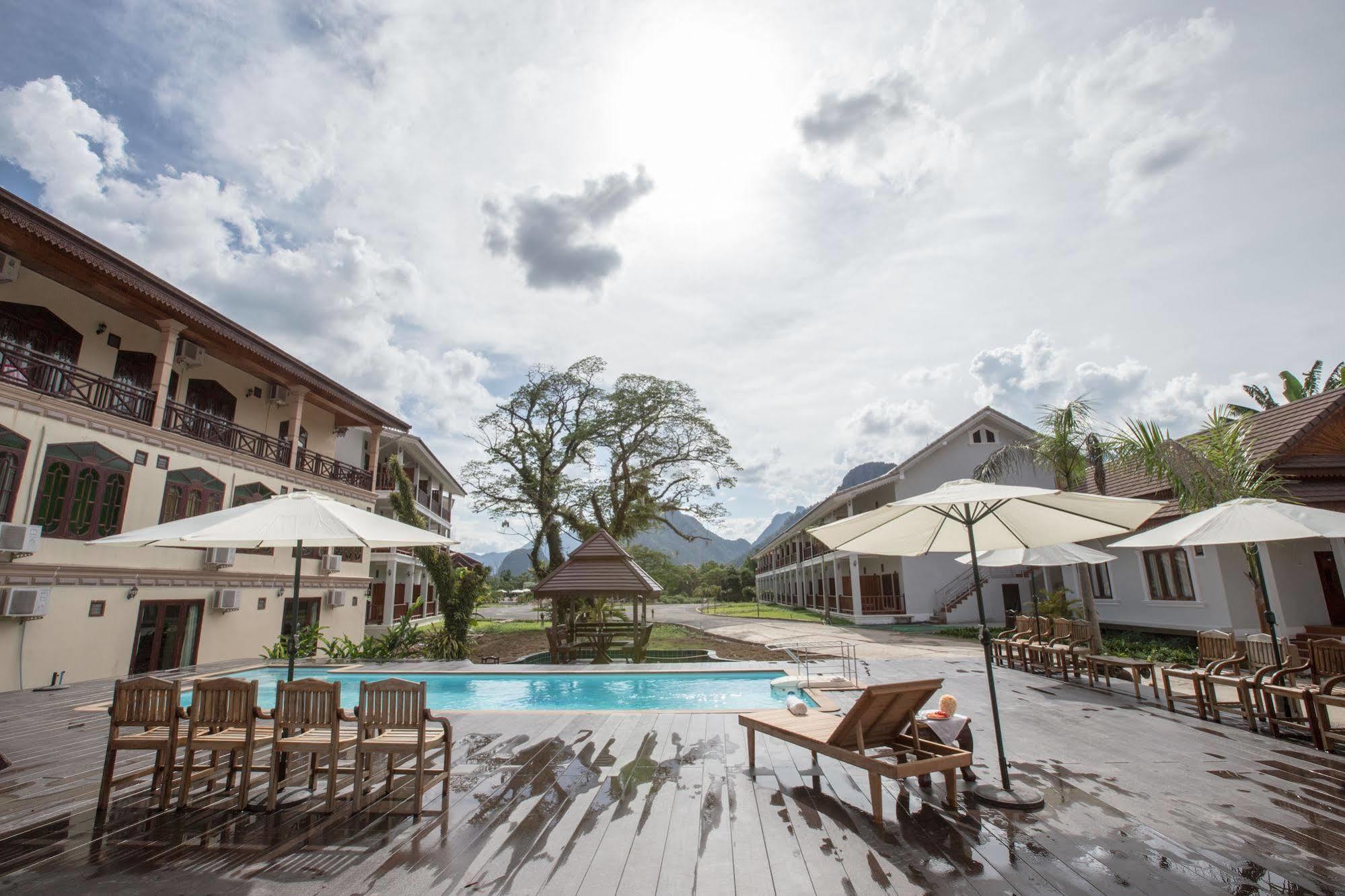 Thavisouk Riverside Hotel Vang Vieng Eksteriør bilde