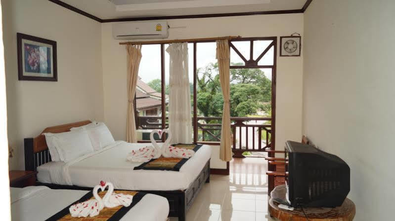 Thavisouk Riverside Hotel Vang Vieng Eksteriør bilde