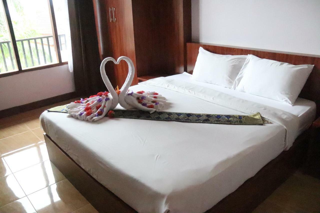 Thavisouk Riverside Hotel Vang Vieng Eksteriør bilde