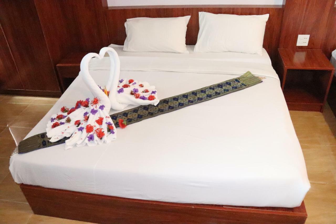 Thavisouk Riverside Hotel Vang Vieng Eksteriør bilde